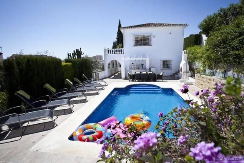 4 bedroom detached villa for sale