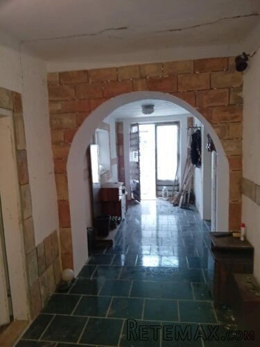 Prodajem kucu Rabe-Novi Knezevac - 2