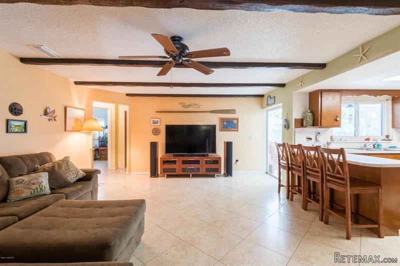 4 bedroom Detached House For Sale: 507.. - 2