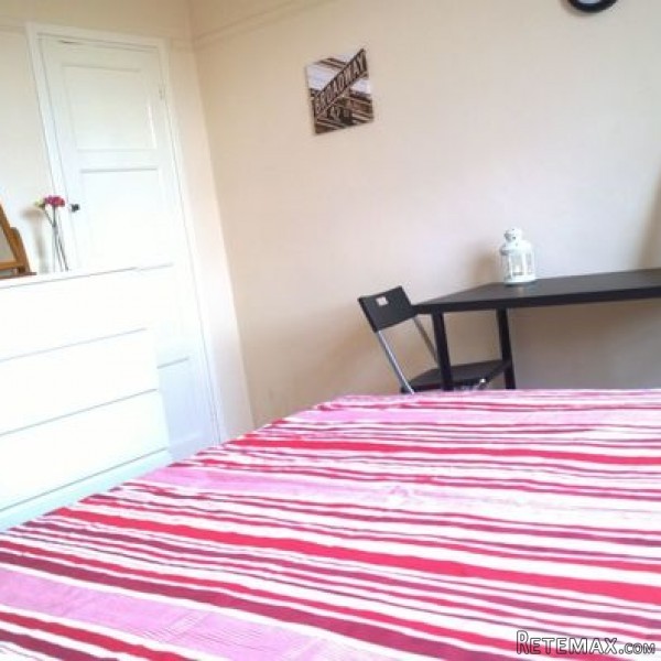 Double Bedroom In West London:.. - 2