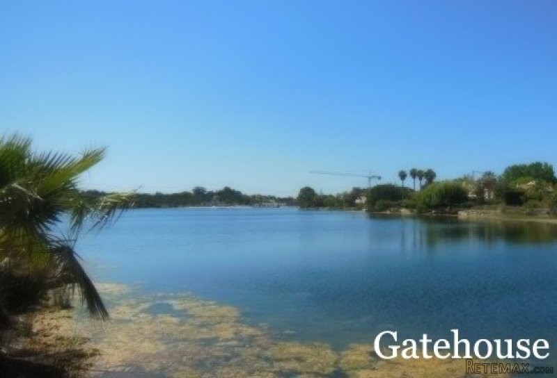 Quinta do Lago apartment for sale with..