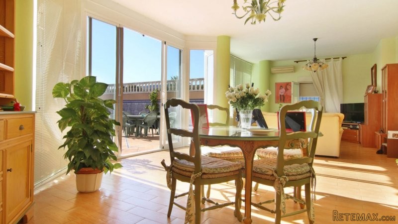 Beautiful townhouse on the river in.. - 2