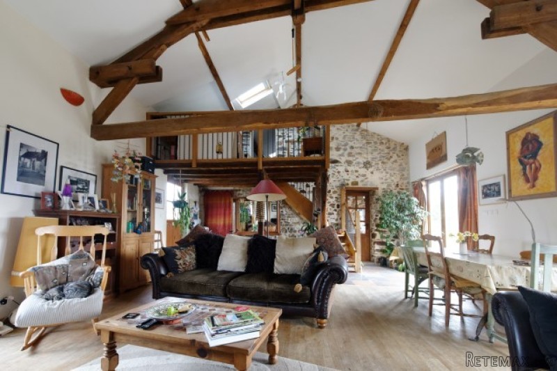 Three Bedroom House With Large Plot - 2