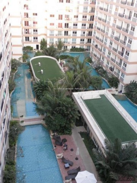 2 Bedroom Condo for sale in Jomtien -..