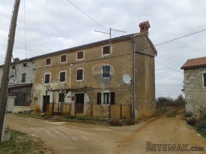 Dvojna kamena kuća 3 km od Višnjana