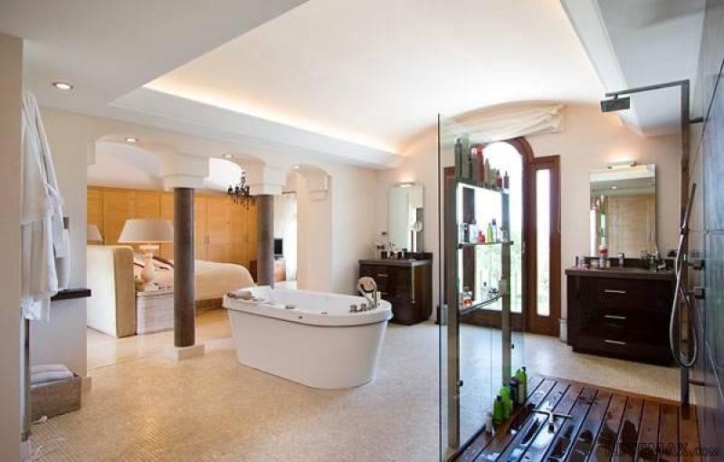 4 bedroom detached house for sale - 2