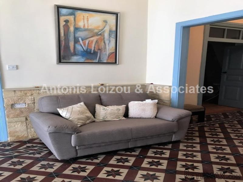 Spacious 3 bedroom terrace house in the.. - 2