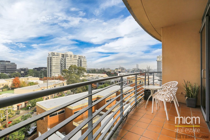 Rare and Renovated Southbank Royale.. - 2