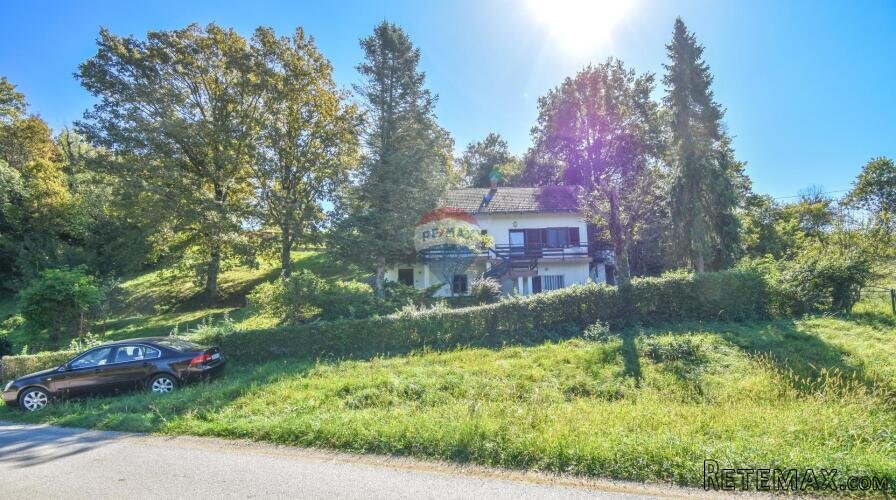 Duga Resa, kuća pored Mrežnice - 2