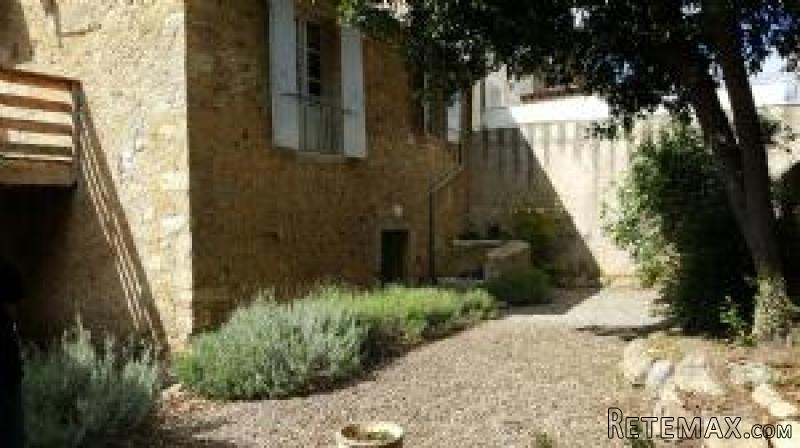 Maison vigneronne renovee de 90 m2.. - 2