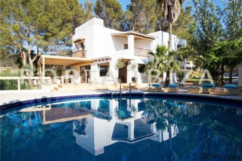 Wonderful villa at San Jose with a..