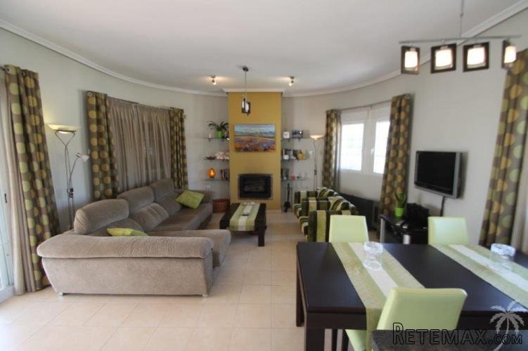 Detached villa with a private swimming pool, several.. - 2