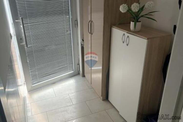 Buzet, poslovni prostor u prizemlju - 56 m2 - 3