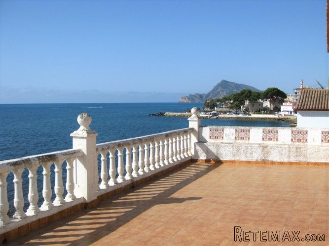 HISTORIC AND UNIQUE BEACH FRONT PROPERTY IN ALTEA!!.. - 3