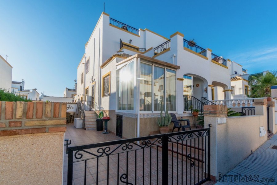 Precioso duplex de 3 dormitorios y 2 baños en Urbe. Dream.. - 3