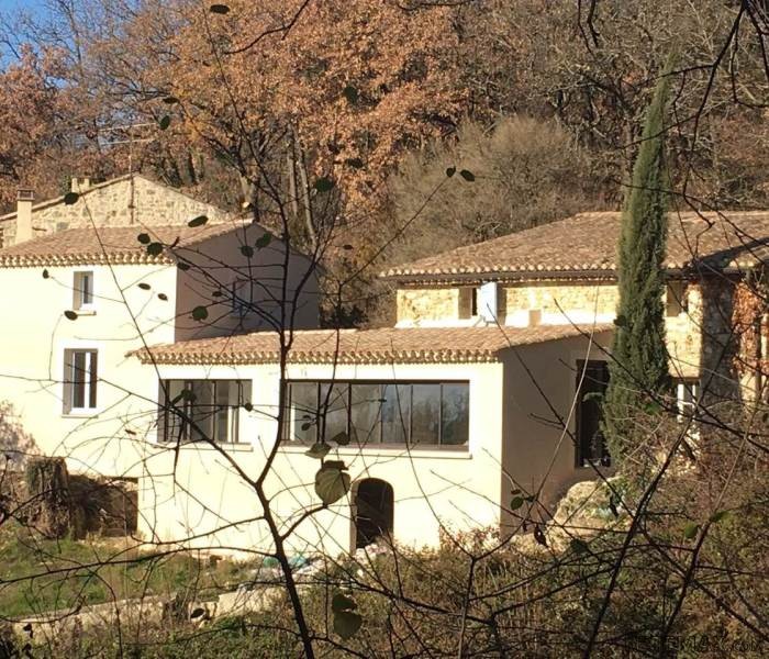 3 Bed Stone House To Finish Off With.. - 2