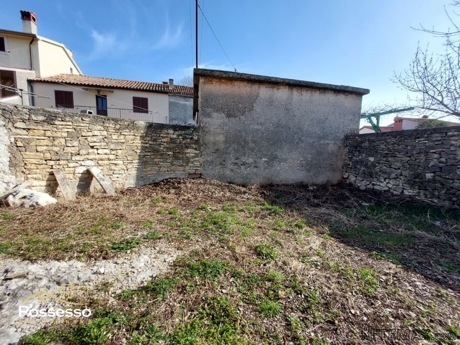 Samo kod nas!! Kuća na moru s velikim potencijalom - 6