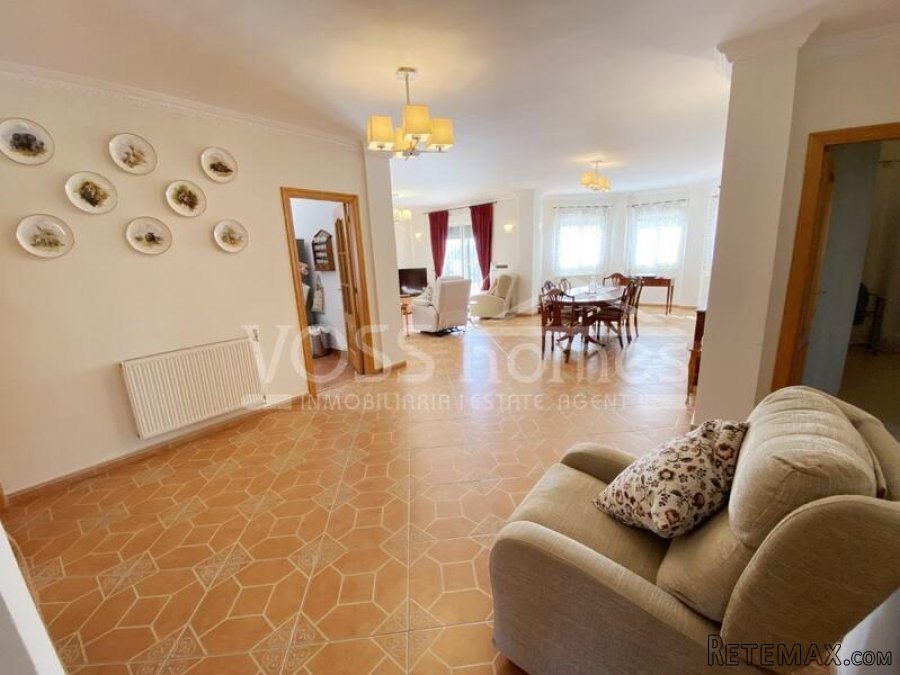 NEW & EXCLUSIVE TO VOSS HOMES - A large, 3 bed, 2 bath.. - 9