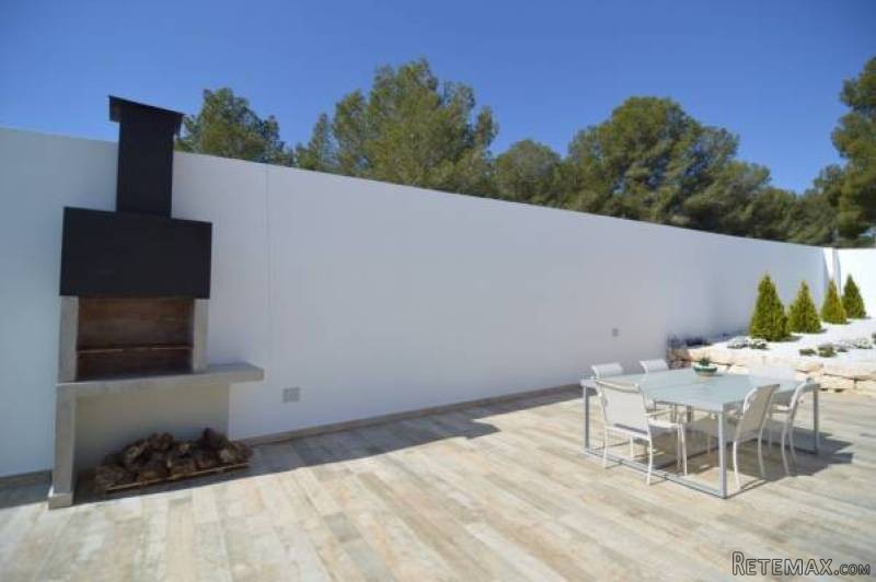 4 Bedroom 3 Bathroom Villa In Benissa.. - 2