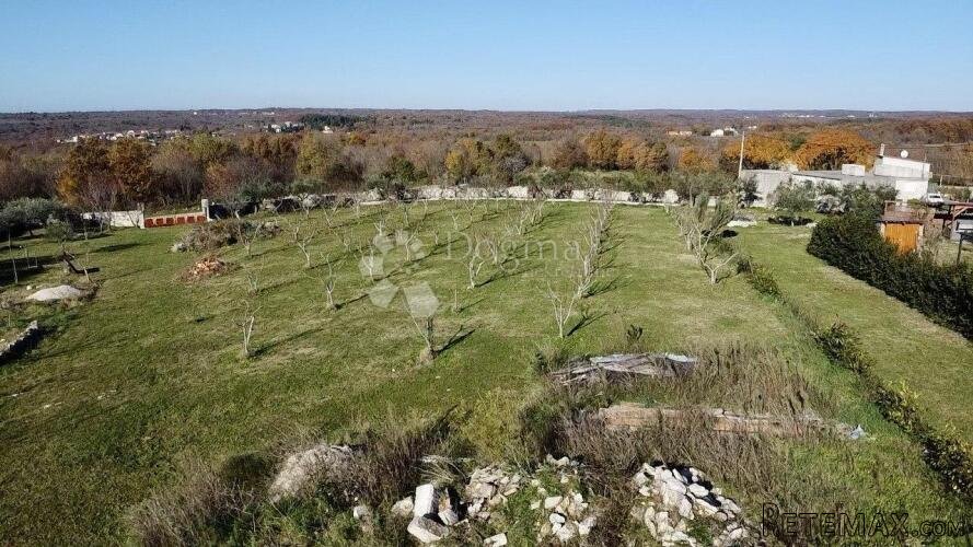 IDEALNO ZEMLJIŠTE ZA KUĆU - 2