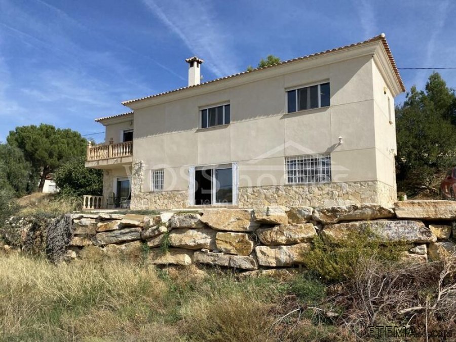 NEW & EXCLUSIVE LISTING TO VOSS HOMES - A huge, luxury..