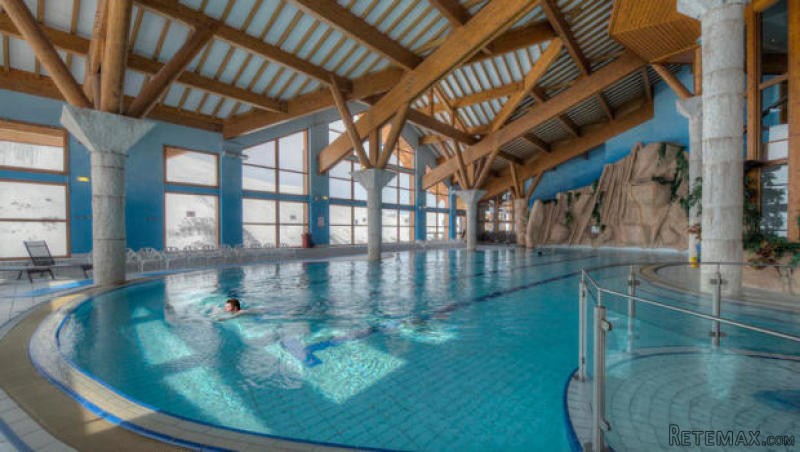 2 Bedroom Apartment For Sale In Les..