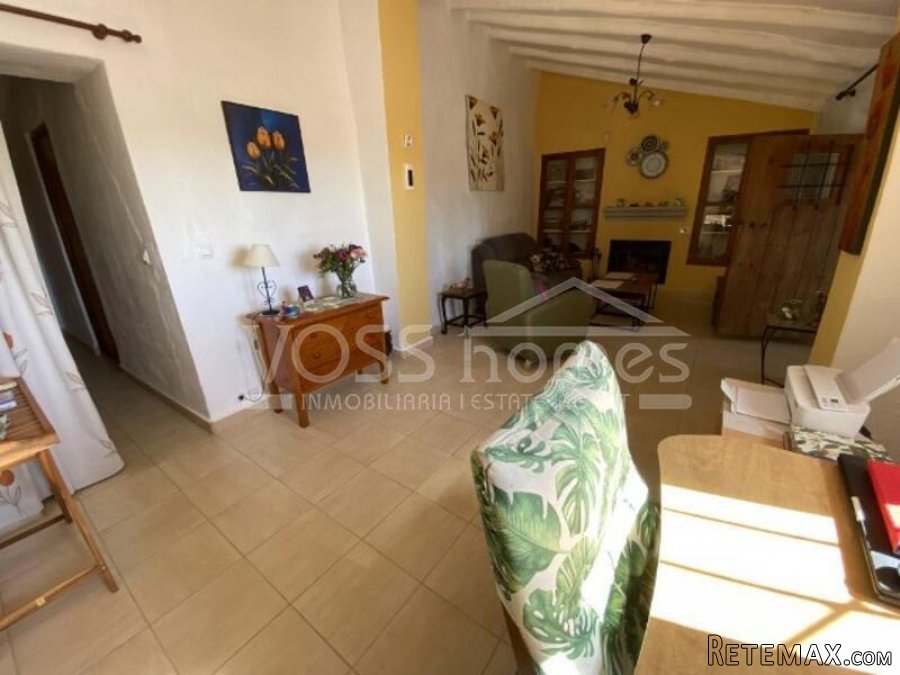 NEW & EXCLUSIVE TO VOSS HOMES - A charming, 2 / 3 bed, 2.. - 6