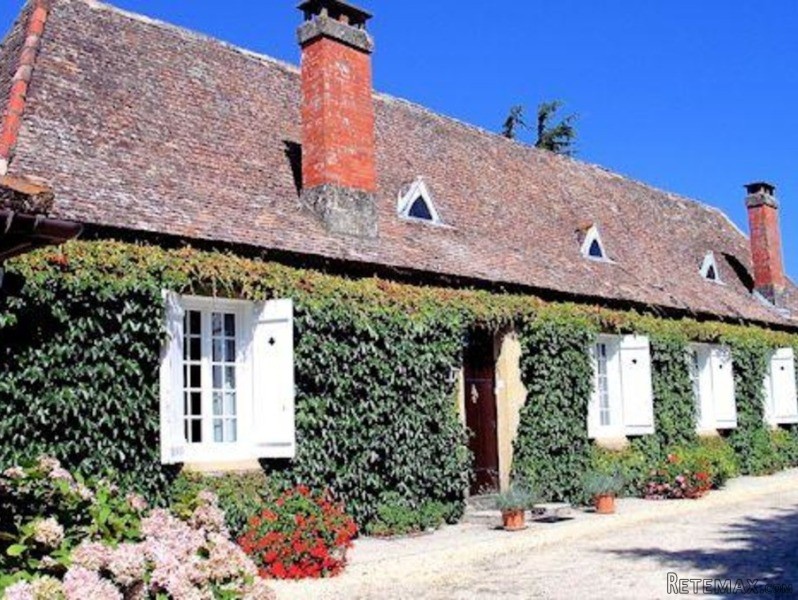 Superb Perigordian Property With Main.. - 2