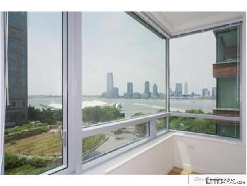 2000 + Sf -4 Bedrooms - Walk In.. - 2