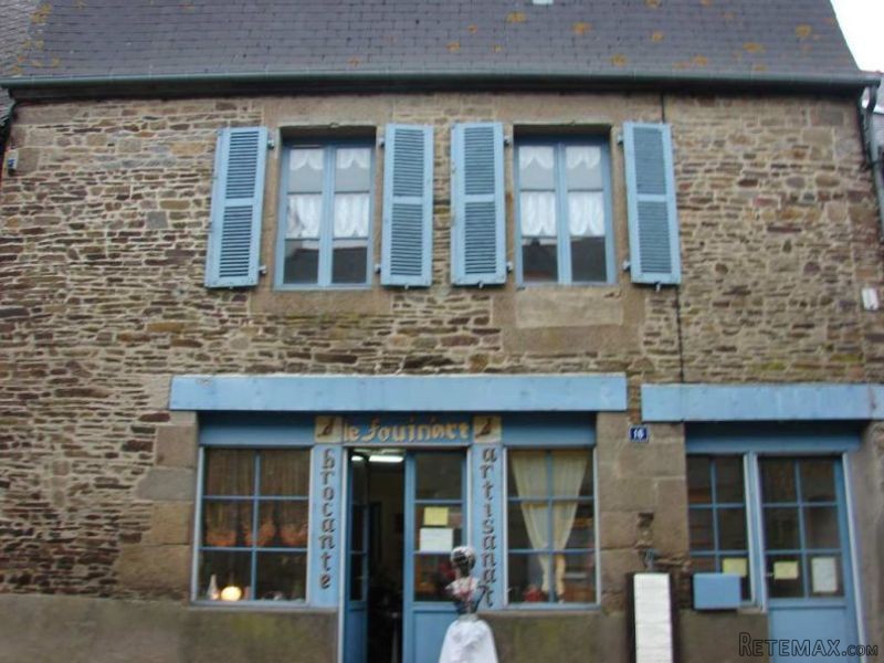 Village House, Ideal Holiday Home