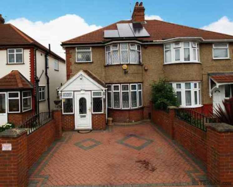 5 bedroom, Semi-detached House house..