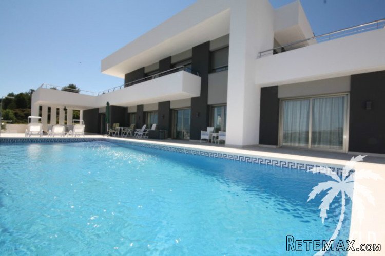 Modern new villa (2013) with beautiful sea views, located.. - 2