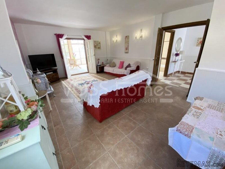 NEW & EXCLUSIVE TO VOSS HOMES - A stunning, recently.. - 12
