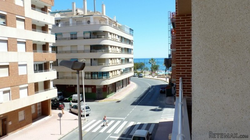 RS258, Large apartment 50m from the..