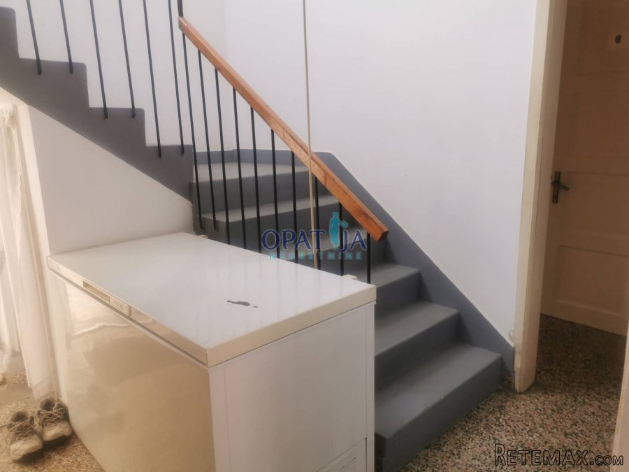 Centar Crikvenice, kuća u nizu sa halom i poslovnim.. - 3