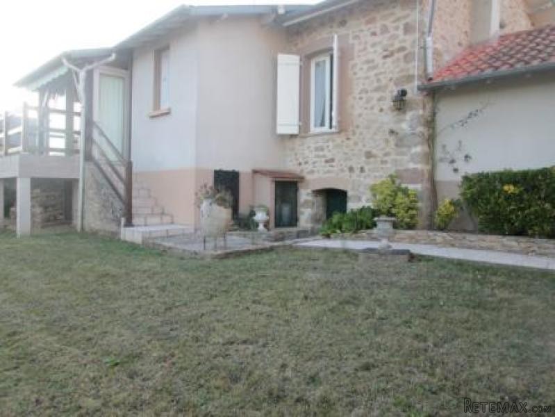 House and Guest Gite with Lake