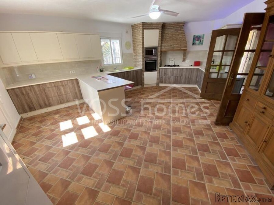 NEW & EXCLUSIVE TO VOSS HOMES - A stunning, recently.. - 14