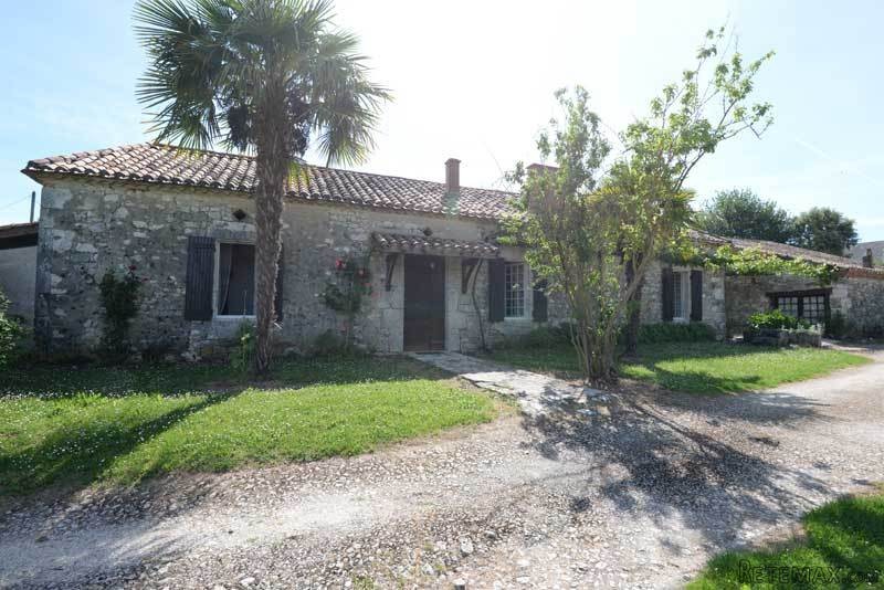 Home Plus Gite And Pool In 2 Acres