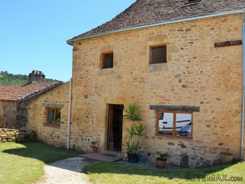 maison LARZAC 93 500 € HAI