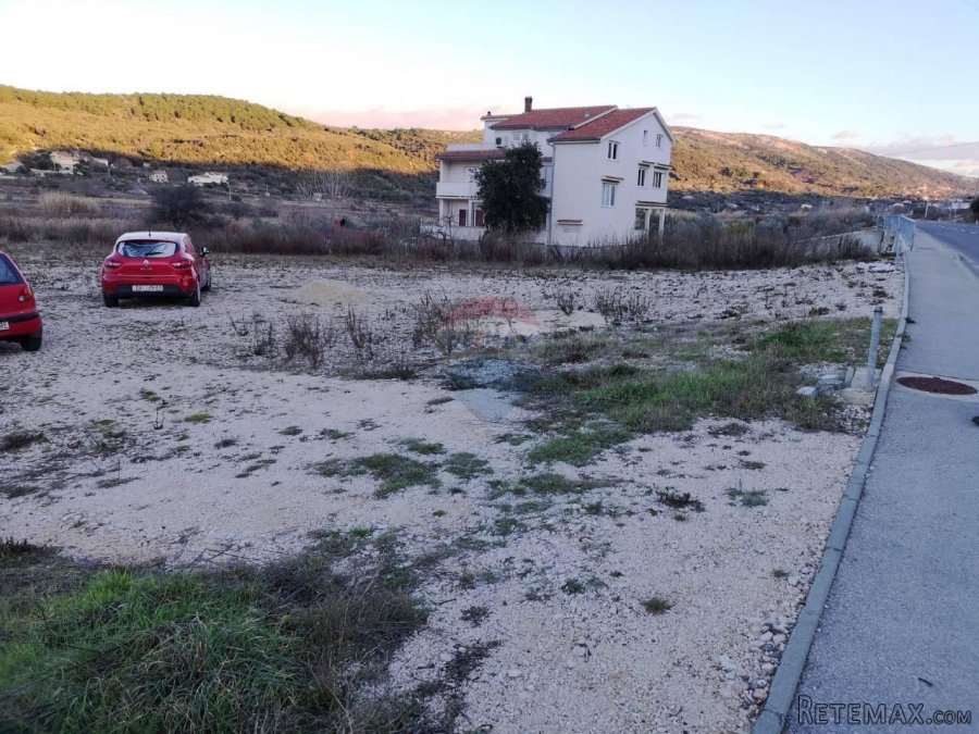 RAB, SUPETARSKA DRAGA - GRAĐEVINSKI I NEGRAĐEVINSKI TEREN, U