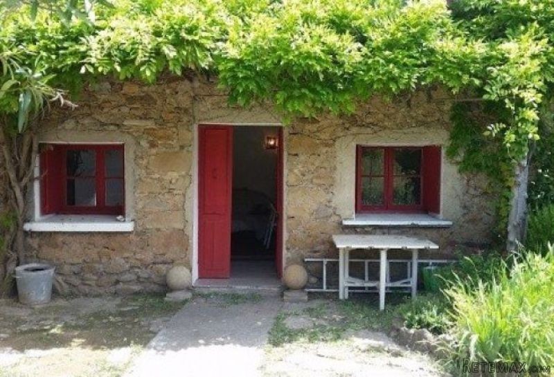 Superb House, Large Courtyard, Views