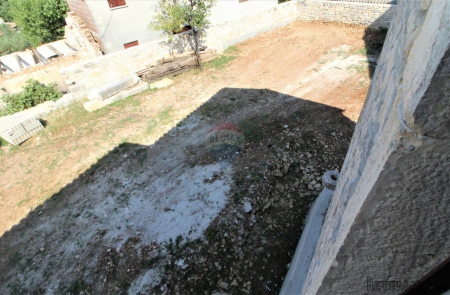 ROVINJ OKOLICA, autohtona kamena kuća s bazenom - 8