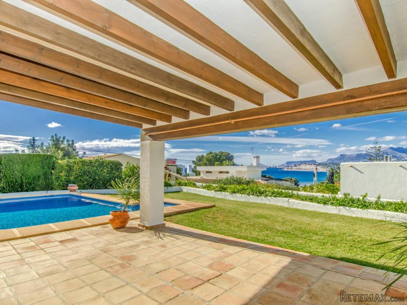 3 Bedrooms - Villa - Alicante - For Sale
