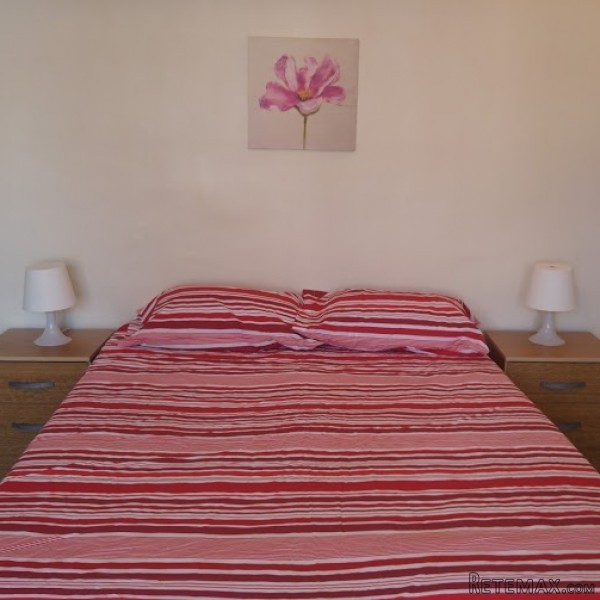 Double Bedroom In Huge House In..