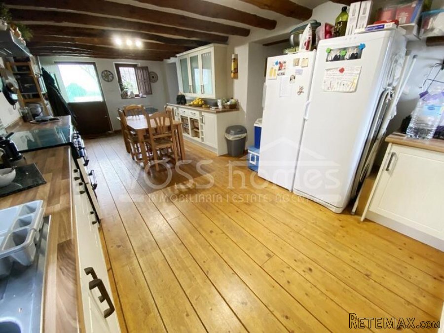 NEW LISTING TO VOSS HOMES - A quality built, full of.. - 10
