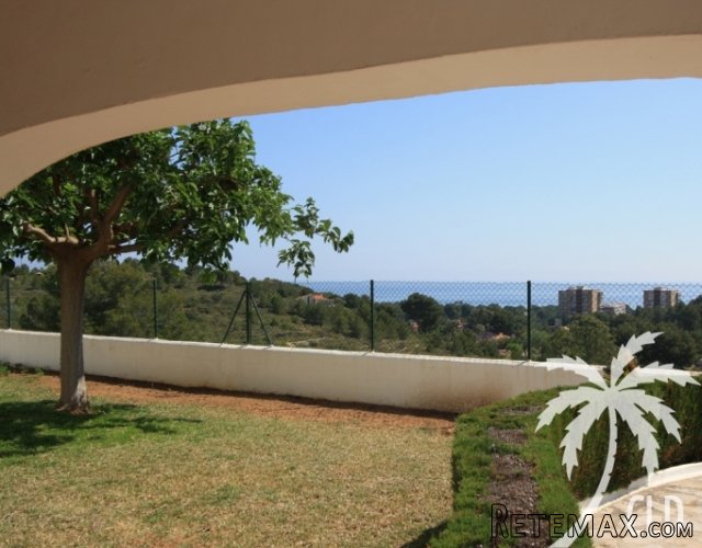 Beautiful villa in Ibiza style for sale at the right border.. - 2