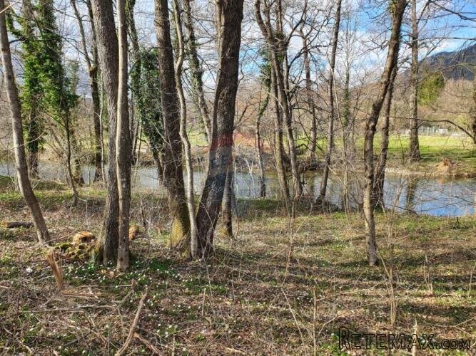 Jelenje - Zemljište za višestambenu izgradnju 1757 m2 - 2