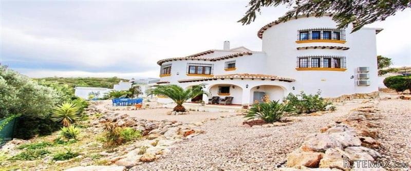 3 Bedrooms - Villa - Alicante - For Sale