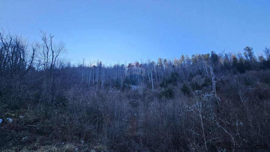 Građevinsko zemljište, Lič, Gorski kotar, na osami - 3