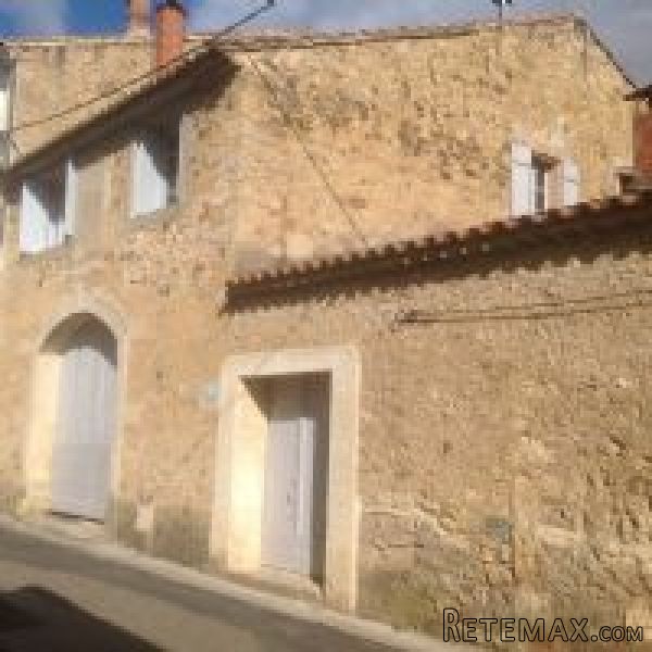 Maison vigneronne renovee de 90 m2..